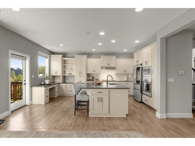 15926 Nw ROSSETTA St, Portland, OR 97229