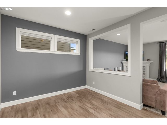 15926 Nw ROSSETTA St, Portland, OR 97229