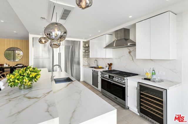 1644 Malcolm Avenue 330, Los Angeles, CA 90024