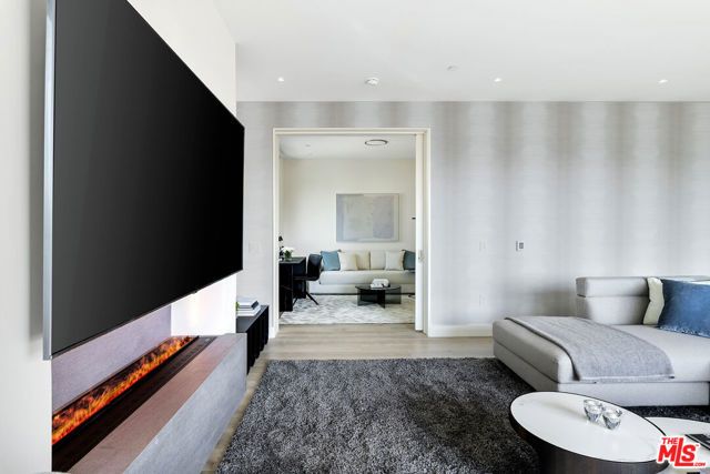 1644 Malcolm Avenue 330, Los Angeles, CA 90024