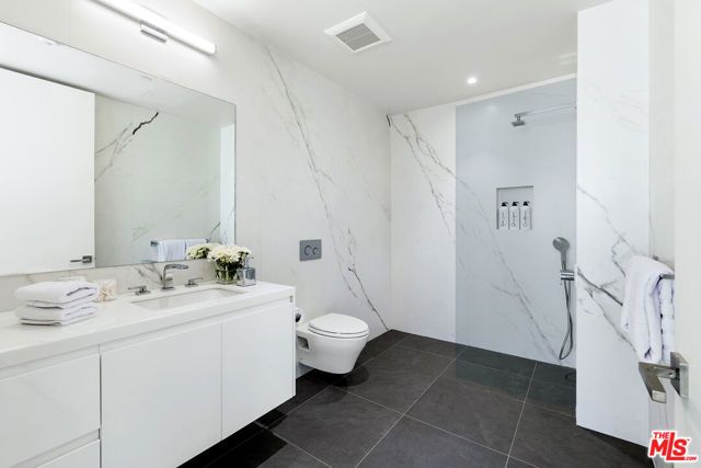 1644 Malcolm Avenue 330, Los Angeles, CA 90024