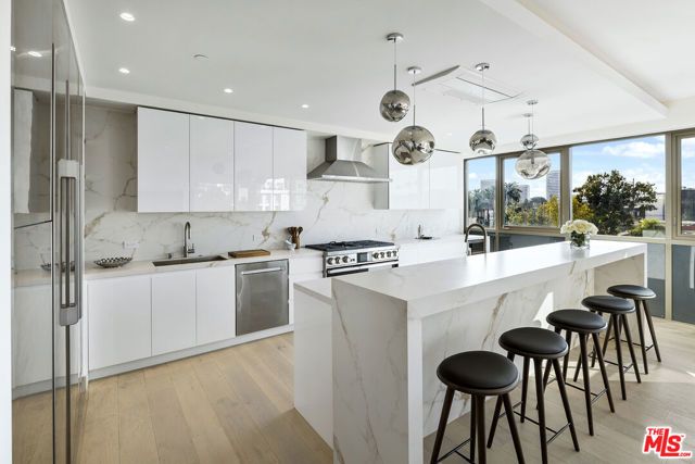 1644 Malcolm Avenue 330, Los Angeles, CA 90024