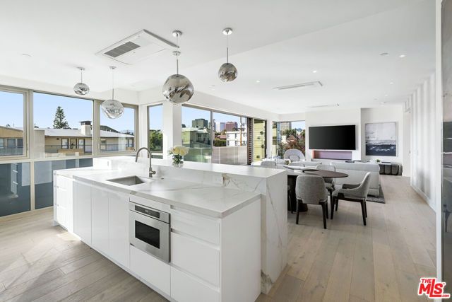 1644 Malcolm Avenue 330, Los Angeles, CA 90024