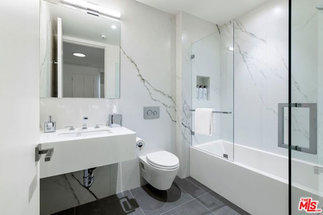 1644 Malcolm Avenue 330, Los Angeles, CA 90024