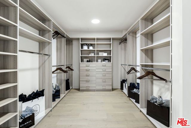 1644 Malcolm Avenue 330, Los Angeles, CA 90024