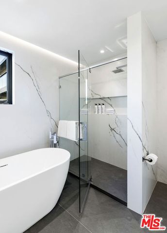 1644 Malcolm Avenue 330, Los Angeles, CA 90024