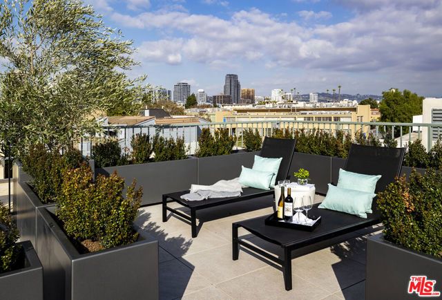 1644 Malcolm Avenue 330, Los Angeles, CA 90024