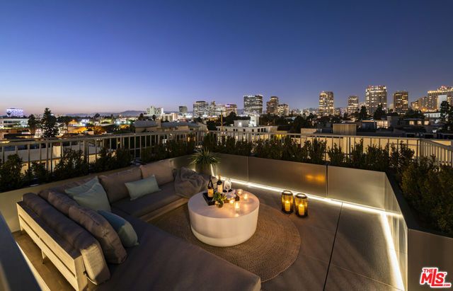 1644 Malcolm Avenue 330, Los Angeles, CA 90024