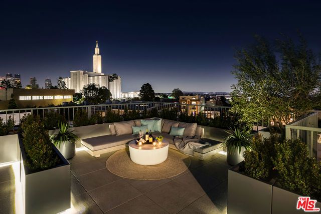 1644 Malcolm Avenue 330, Los Angeles, CA 90024