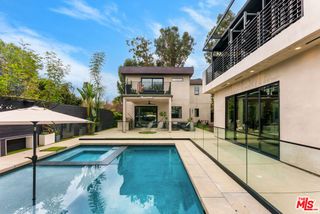 18589 Linnet Street, Tarzana, CA 91356