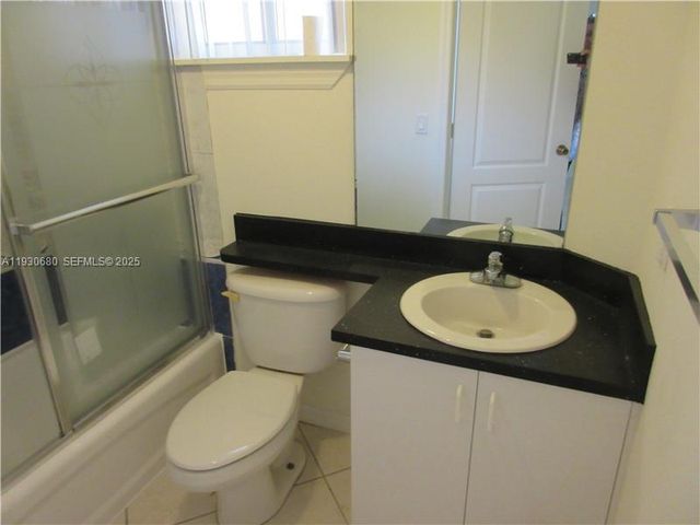 3090 BIRD AV 203, Coconut Grove, FL 33133