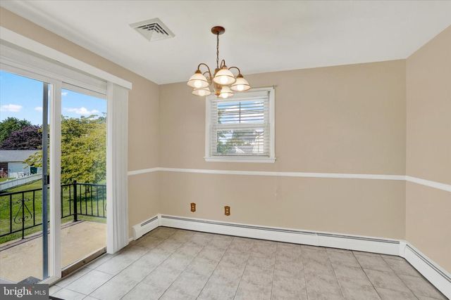 2918 HERRLYN CT, Dallastown, PA 17313