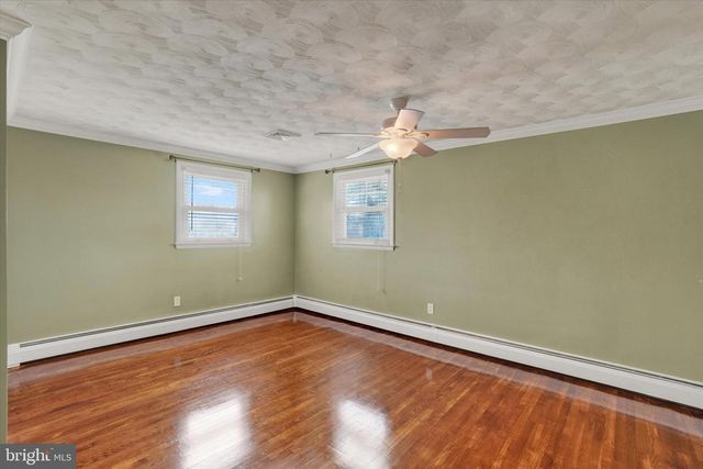 2918 HERRLYN CT, Dallastown, PA 17313