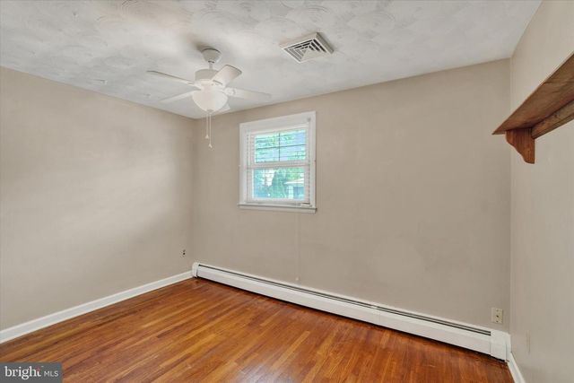 2918 HERRLYN CT, Dallastown, PA 17313