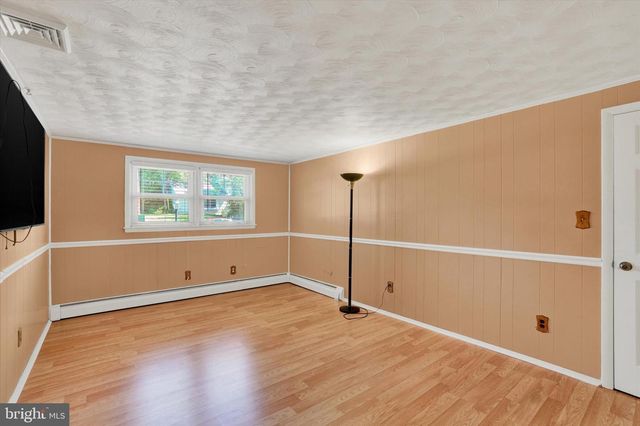 2918 HERRLYN CT, Dallastown, PA 17313