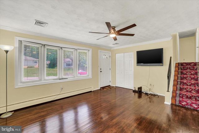 2918 HERRLYN CT, Dallastown, PA 17313