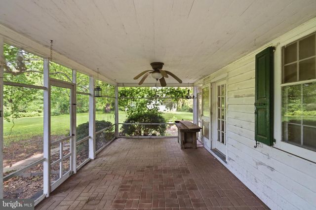 351 KINGS HWY, Clarksboro, NJ 08020