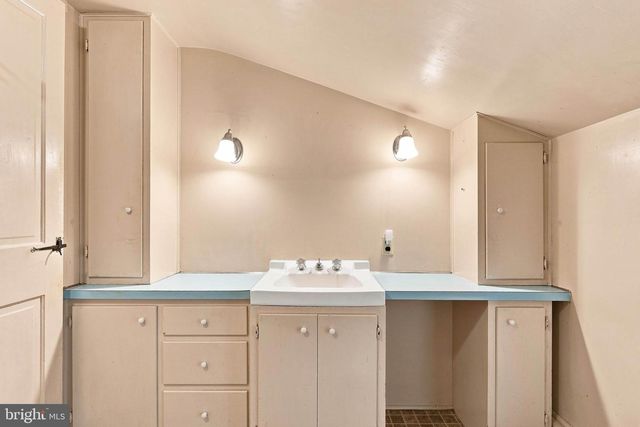 351 KINGS HWY, Clarksboro, NJ 08020