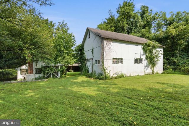 351 KINGS HWY, Clarksboro, NJ 08020