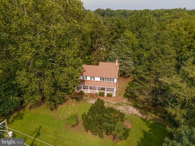 351 KINGS HWY, Clarksboro, NJ 08020