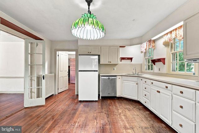 351 KINGS HWY, Clarksboro, NJ 08020