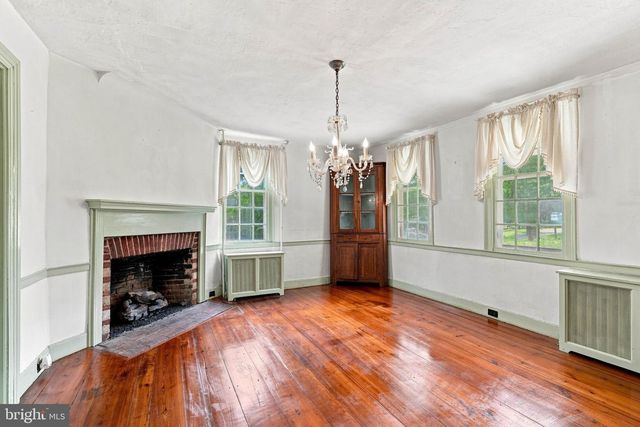 351 KINGS HWY, Clarksboro, NJ 08020