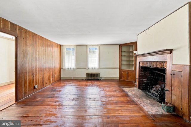 351 KINGS HWY, Clarksboro, NJ 08020