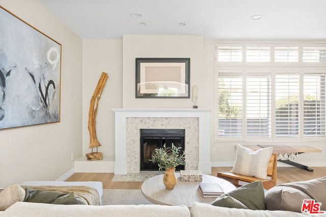 2912 Montana Avenue 3, Santa Monica, CA 90403
