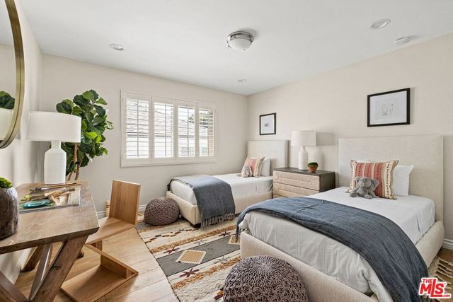 2912 Montana Avenue 3, Santa Monica, CA 90403