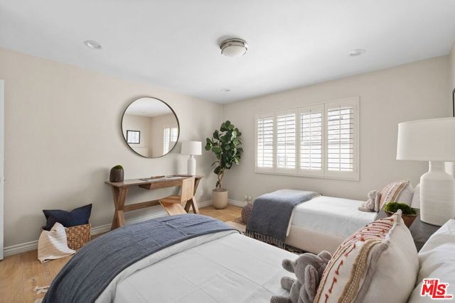 2912 Montana Avenue 3, Santa Monica, CA 90403