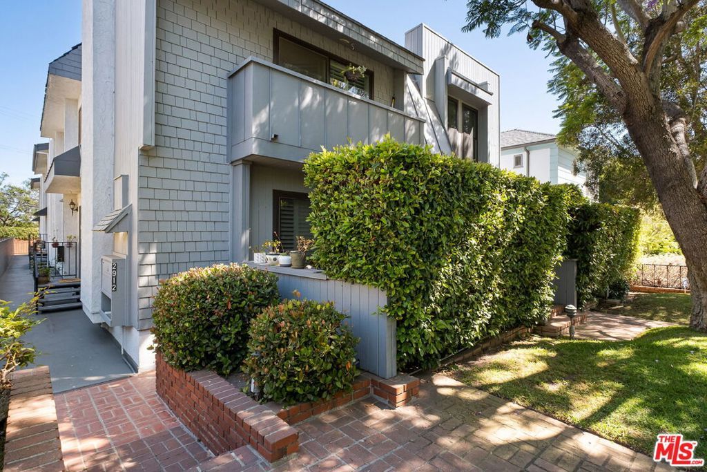 Image 31 of property listing at 2912 Montana Avenue 3, Santa Monica, CA 90403