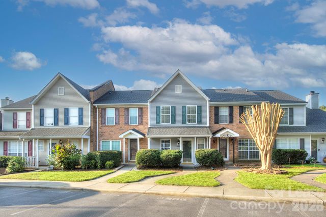 8268 Golf Ridge Drive, Charlotte, NC 28277