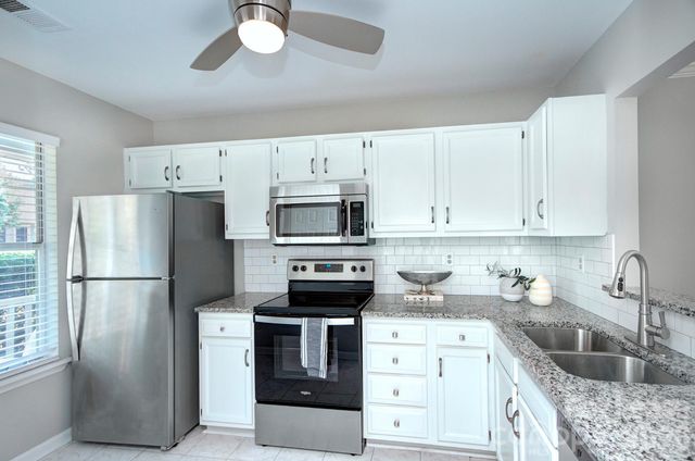 8268 Golf Ridge Drive, Charlotte, NC 28277