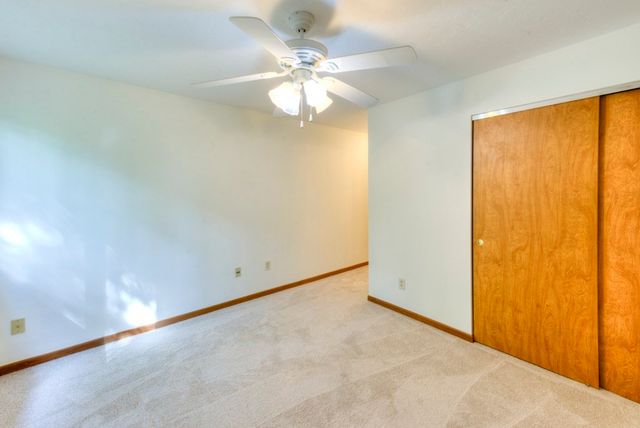 340 Sunderland Rd 23, Worcester, MA 01604