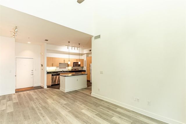 4605 Cedar Springs Road 329, Dallas, TX 75219