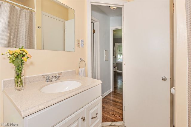 1649 Gilbert Drive, Mayfield Heights, OH 44124