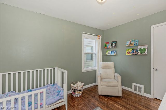 1649 Gilbert Drive, Mayfield Heights, OH 44124