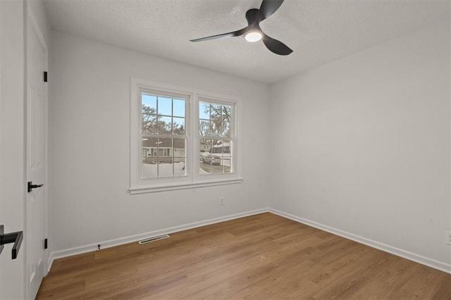 6105 E 136th Street, Grandview, MO 64030