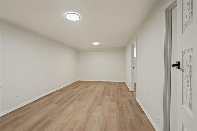 6105 E 136th Street, Grandview, MO 64030