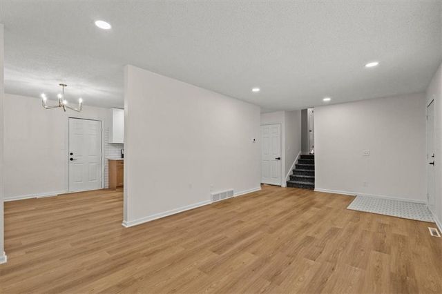 6105 E 136th Street, Grandview, MO 64030