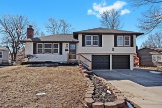 6105 E 136th Street, Grandview, MO 64030