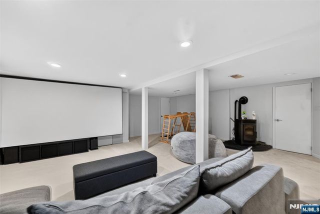 447 Van Dyke Street, Ridgewood, NJ 07450