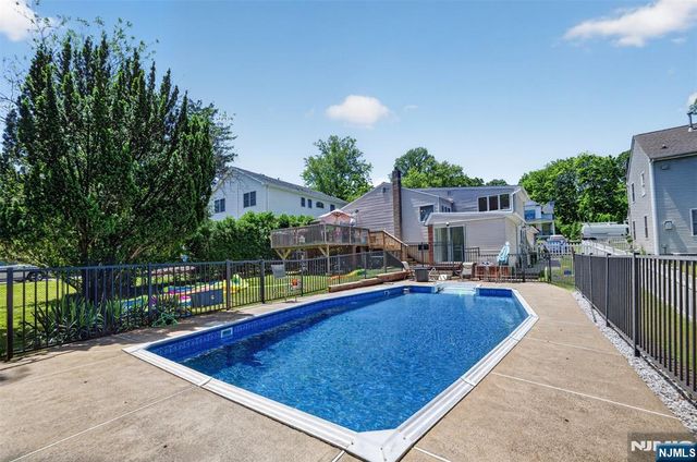 447 Van Dyke Street, Ridgewood, NJ 07450