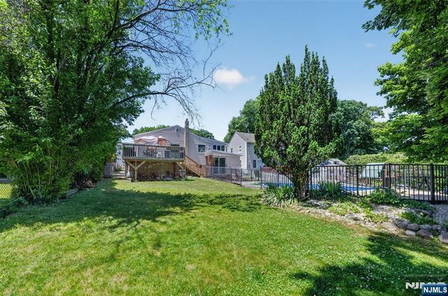 447 Van Dyke Street, Ridgewood, NJ 07450