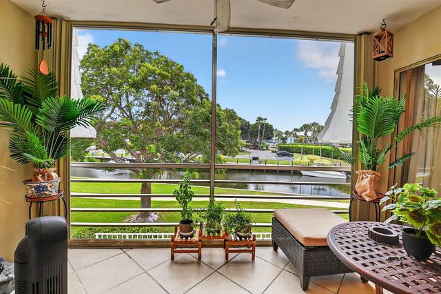 769 Jeffery Street 2-203, Boca Raton, FL 33487