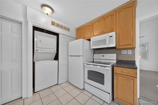 4128 Elmhurst Avenue, Royal Oak, MI 48073