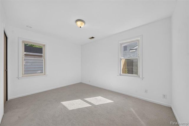 4128 Elmhurst Avenue, Royal Oak, MI 48073