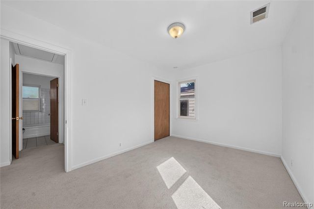4128 Elmhurst Avenue, Royal Oak, MI 48073