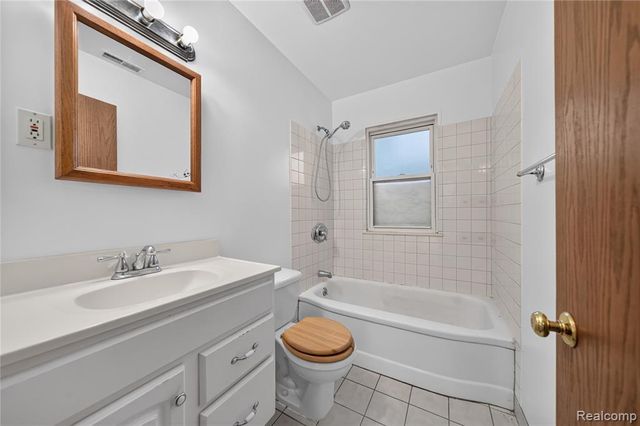 4128 Elmhurst Avenue, Royal Oak, MI 48073