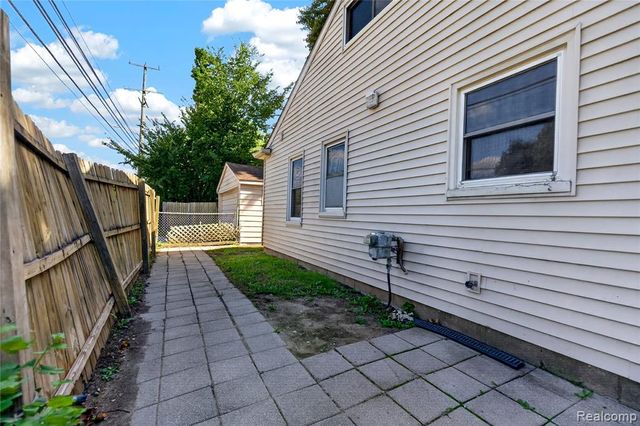 4128 Elmhurst Avenue, Royal Oak, MI 48073